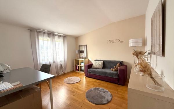 Maison à vendre    5 pièces • 88,50 m2 Saint-Germain-lès-Corbeil