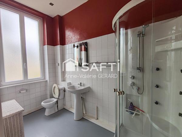 Maison bourgeoise 201 m² avec jardin et parking