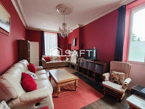 Maison bourgeoise 201 m² avec jardin et parking