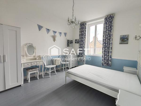 Maison bourgeoise 201 m² avec jardin et parking