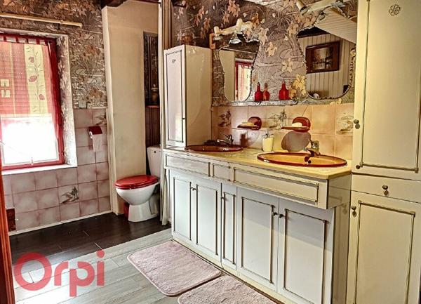 Maison à vendre    4 pièces •  La Petite-Marche