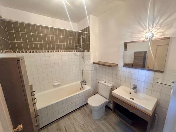 Appartement Poissy 2 pièce(s) 41m2 €220 000 ** - Référence 9096