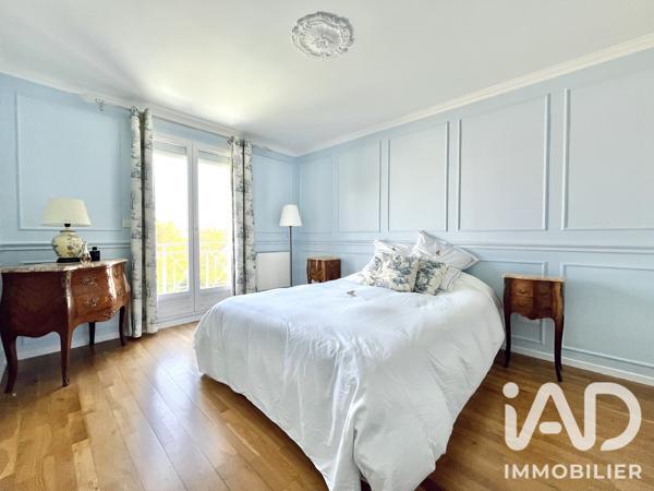 Maison à vendre 8 pièces 177 m² Saint-Germain-en-Laye
