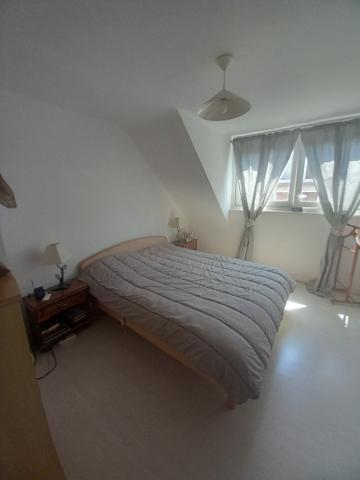 Duplex
                                                                                                                                                                                                                                                                                                                        5 pièce(s)                                                                                                                                                                                                          4 chambre(s)                                                                                                                                                                                                          102.23  m²