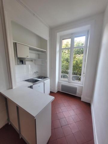 Appartement 1 pièces de 45 m² à Lyon 03