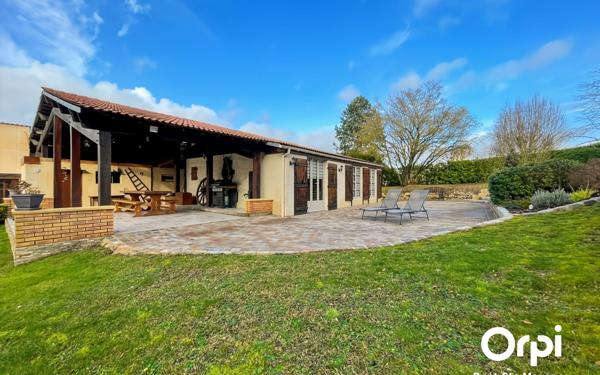 Maison à vendre    4 pièces • 218 m2 Pontpoint