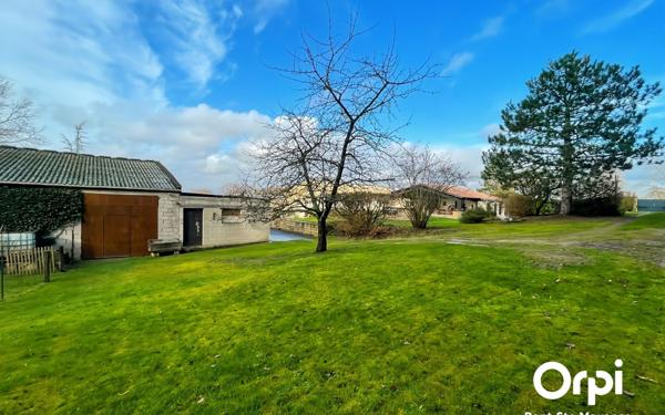 Maison à vendre    4 pièces • 218 m2 Pontpoint