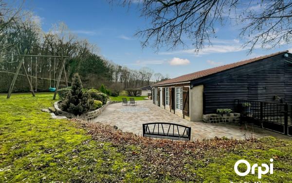 Maison à vendre    4 pièces • 218 m2 Pontpoint