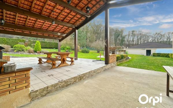 Maison à vendre    4 pièces • 218 m2 Pontpoint