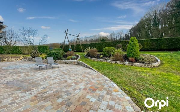 Maison à vendre    4 pièces • 218 m2 Pontpoint