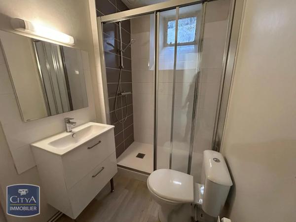 Appartement à louer 1 pièce 40.76m² Laval (53000)