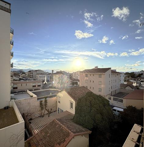 Appartement T2 - proche mer, commerces, parking public