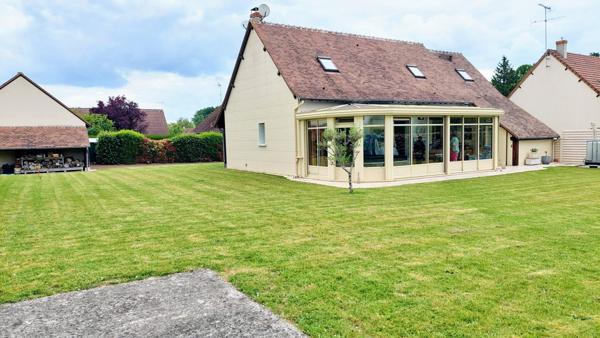 À vendre - Maison traditionnelle, 6 pièces située à Saint-Laurent-Nouan (41220)