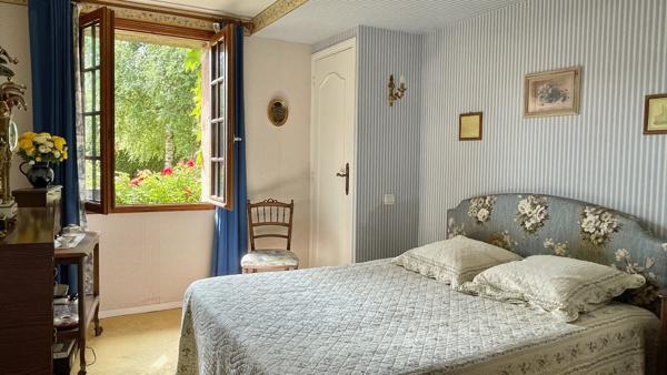 Maison
                                                                                                                                                                                                                                                                                                                        4 pièce(s)                                                                                                                                                                                                          3 chambre(s)                                                                                                                                                                                                          153  m²