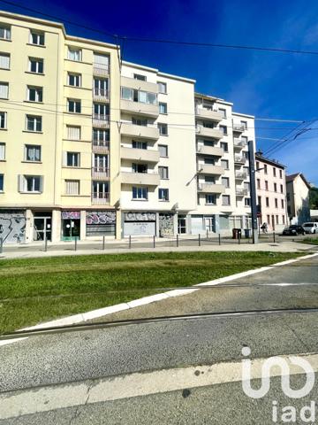 Appartement à vendre 4 pièces 66 m² Grenoble