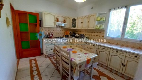 Villa
                                                                                                                                                                                                                                                                                                                        5 pièce(s)                                                                                                                                                                                                          4 chambre(s)                                                                                                                                                                                                          150  m²