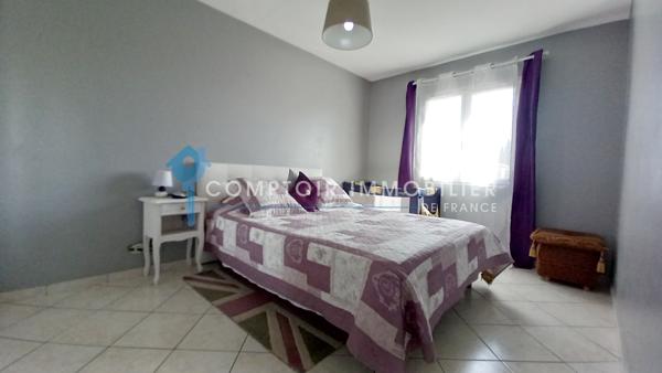 Villa
                                                                                                                                                                                                                                                                                                                        5 pièce(s)                                                                                                                                                                                                          4 chambre(s)                                                                                                                                                                                                          150  m²