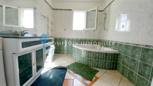 Villa
                                                                                                                                                                                                                                                                                                                        5 pièce(s)                                                                                                                                                                                                          4 chambre(s)                                                                                                                                                                                                          150  m²