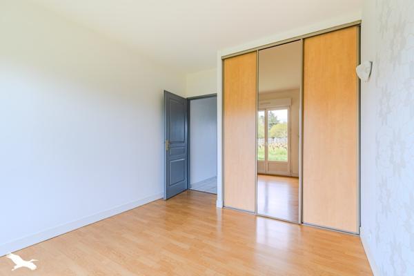 Maison à vendre 182 000 € Lussac 4 p 110 m² DPE C