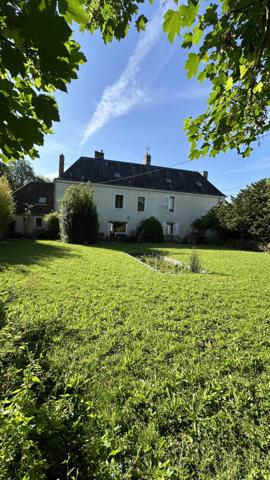 À vendre - Maison de maître, 12 pièces situé à Montoire-sur-le-Loir (41800)