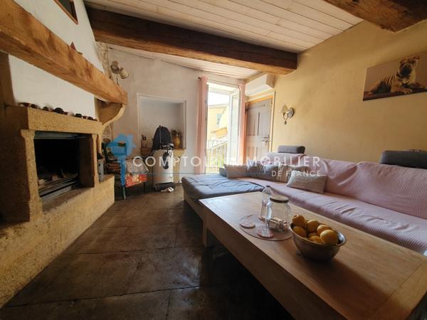 Maison
                                                                                                                                                                                                                                                                                                                        7 pièce(s)                                                                                                                                                                                                          5 chambre(s)                                                                                                                                                                                                          212  m²