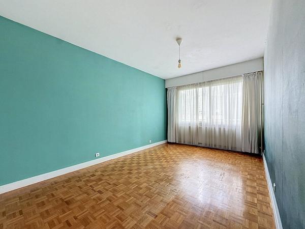 Appartement à vendre - Puteaux 5 pièces de 121.36 m²