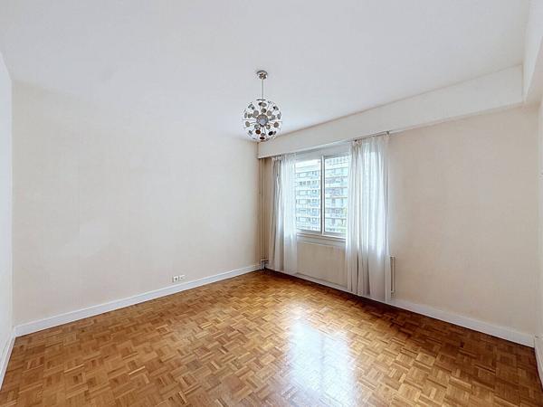 Appartement à vendre - Puteaux 5 pièces de 121.36 m²