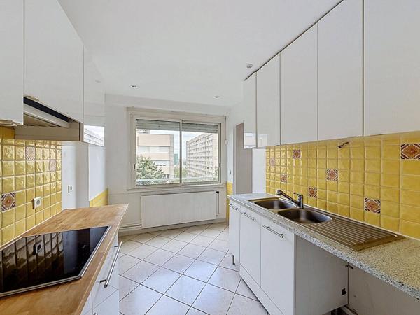 Appartement à vendre - Puteaux 5 pièces de 121.36 m²