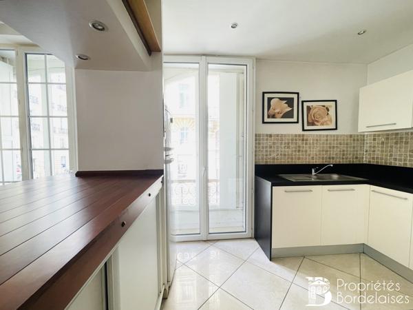 Magnifique appartement T3 rénové Bordeaux hyper centre