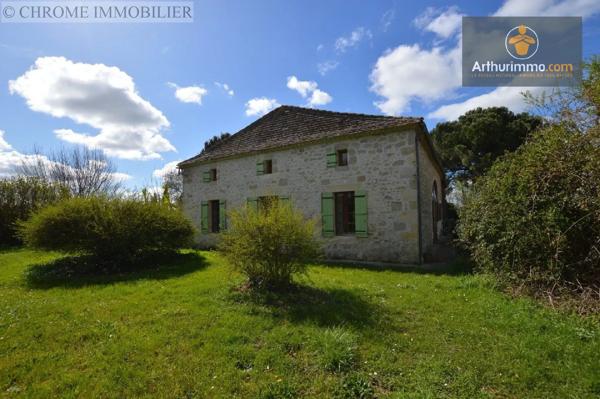 Vente                                                      Maison
                        
                     8 pièces                      239 m2                     à Monségur