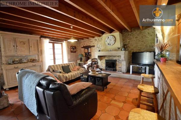 Vente                                                      Maison
                        
                     8 pièces                      239 m2                     à Monségur