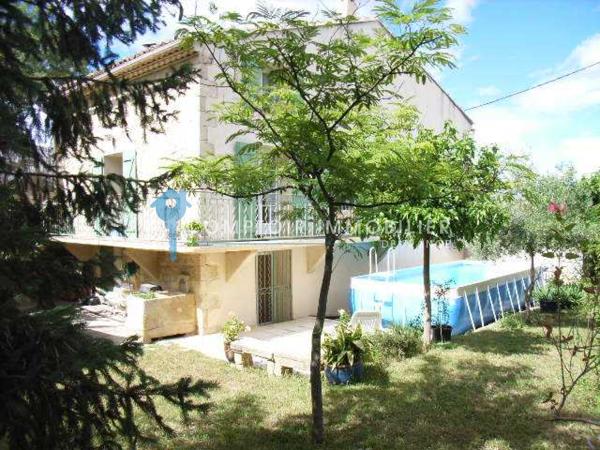 Maison de village
                                                                                                                                                                                                                                                                                                                        4 pièce(s)                                                                                                                                                                                                          3 chambre(s)                                                                                                                                                                                                          120  m²