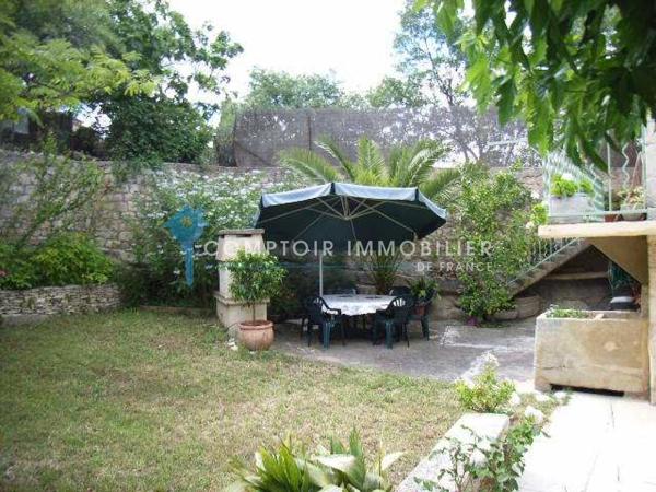 Maison de village
                                                                                                                                                                                                                                                                                                                        4 pièce(s)                                                                                                                                                                                                          3 chambre(s)                                                                                                                                                                                                          120  m²