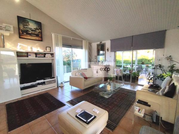 Cahors — Villa d’architecte avec piscine à débordement