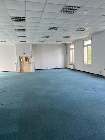 Location Local commercial1500 m² - CORBEIL ESSONNES (91100)