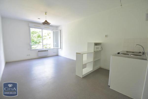 Appartement à louer 1 pièce 24.43m² Le Mans (72000)