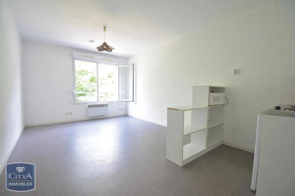 Appartement à louer 1 pièce 24.43m² Le Mans (72000)