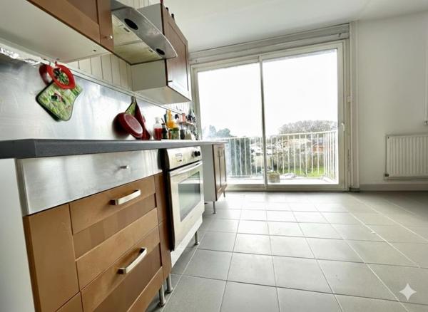 Appartement Bruges 3 pièce(s) 70 m2 + place de parking