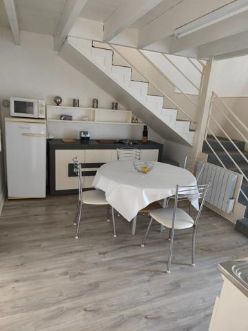 Dpt Charente (16), à vendre JULIENNE maison P5