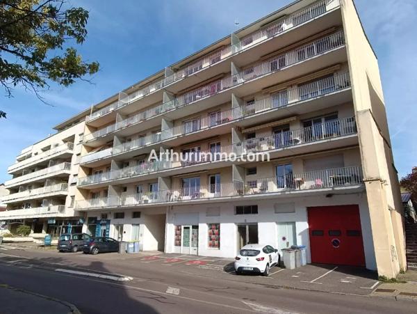 Vente                                                      Appartement
                        
                     3 pièces                      78 m2                     à Lons-le-Saunier