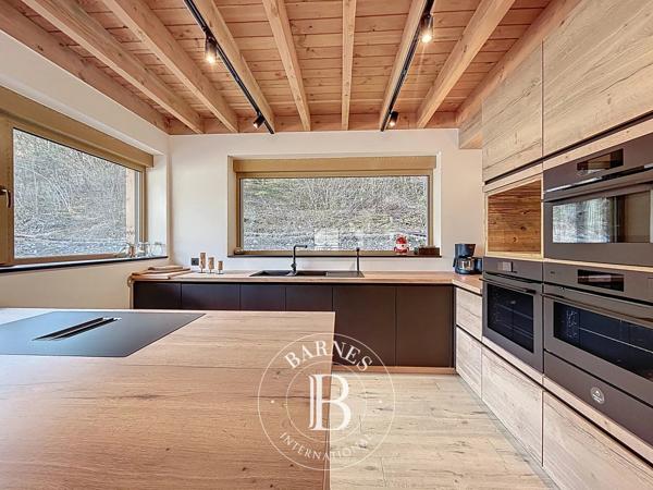 Morzine, Chalet 7 Chambres -  289 m² à vendre