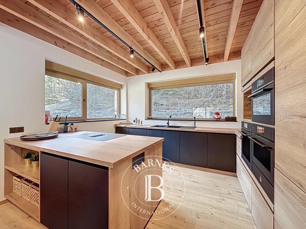 Morzine, Chalet 7 Chambres -  289 m² à vendre