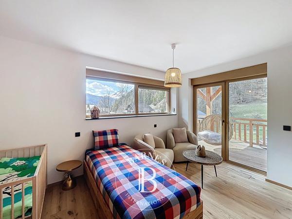 Morzine, Chalet 7 Chambres -  289 m² à vendre