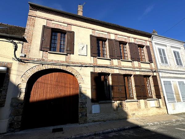 Maison Villeblevin 173m2 avec dépendances
