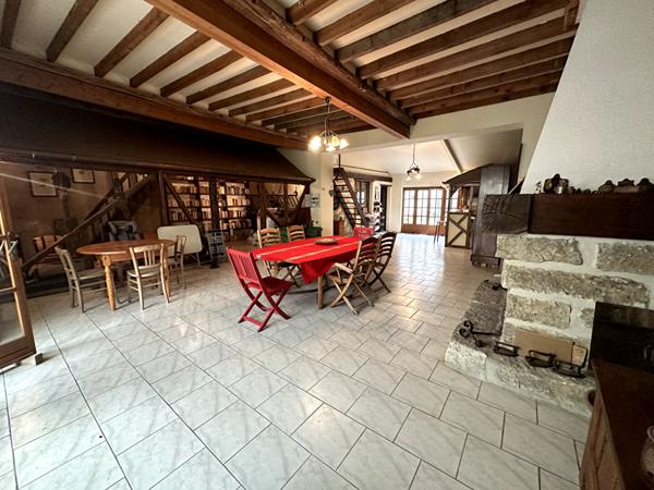Maison Villeblevin 173m2 avec dépendances