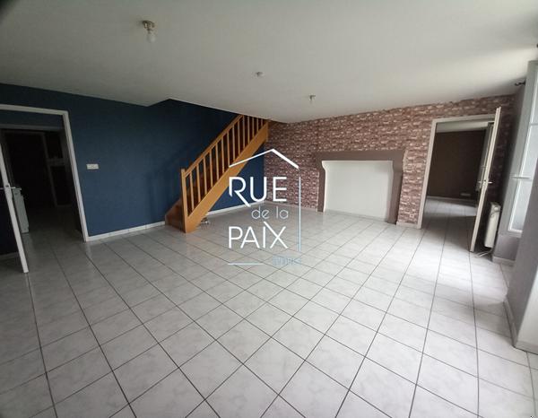 79600 LOUIN Maison Louin 98 m2