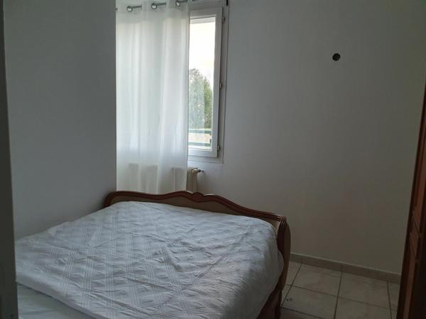 Immeuble à vendre    8 pièces • 360 m2 Angerville