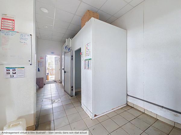 Local commercial à louer 135 m² avec terrasse - attenant au Cinéma de Dreux - proche du palais des Sports Parc des Expositions et lycée