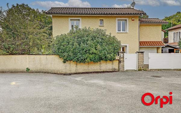 Maison à vendre    5 pièces •  Bourgoin-Jallieu