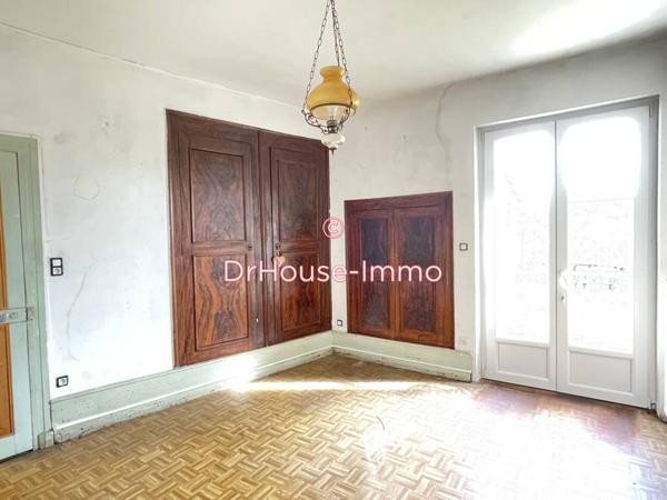 Immeuble à vendre 9 pièces de 310 m²